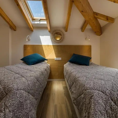 Hotel apartamentowy Ochji Di Mare 3*