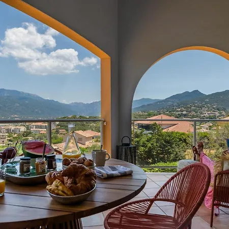 Ochji Di Mare Hotel apartamentowy 3*