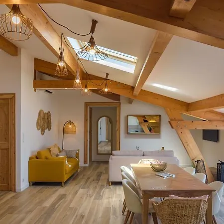 Hotel apartamentowy Ochji Di Mare 3*