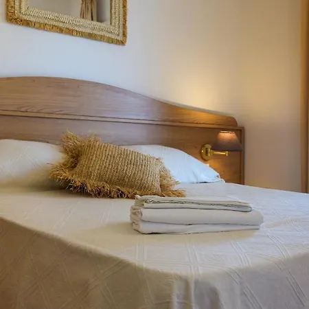 Hotel apartamentowy Ochji Di Mare 3*