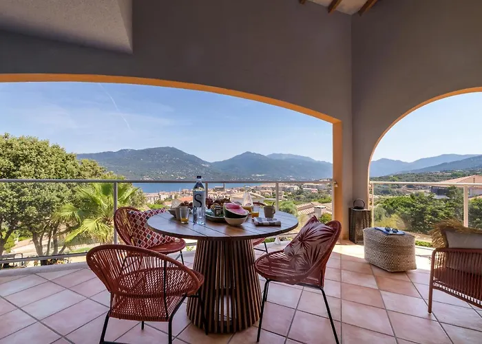 Lejlighedshotel Ochji Di Mare