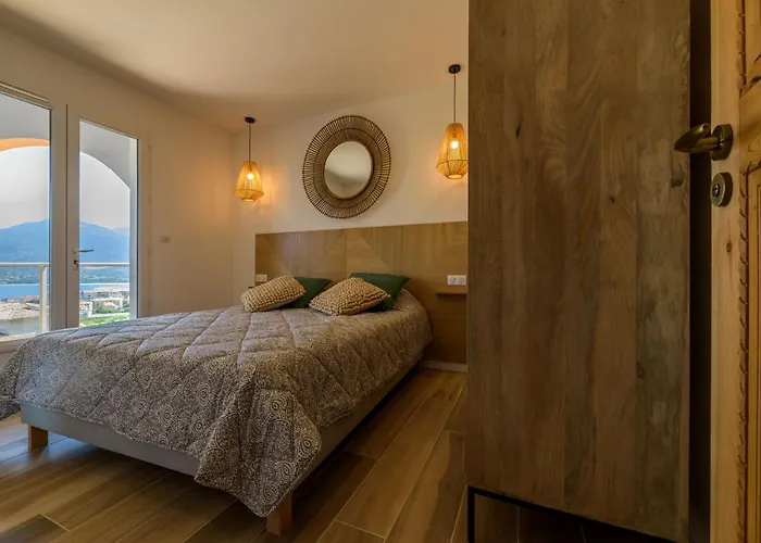 Ochji Di Mare Lejlighedshotel